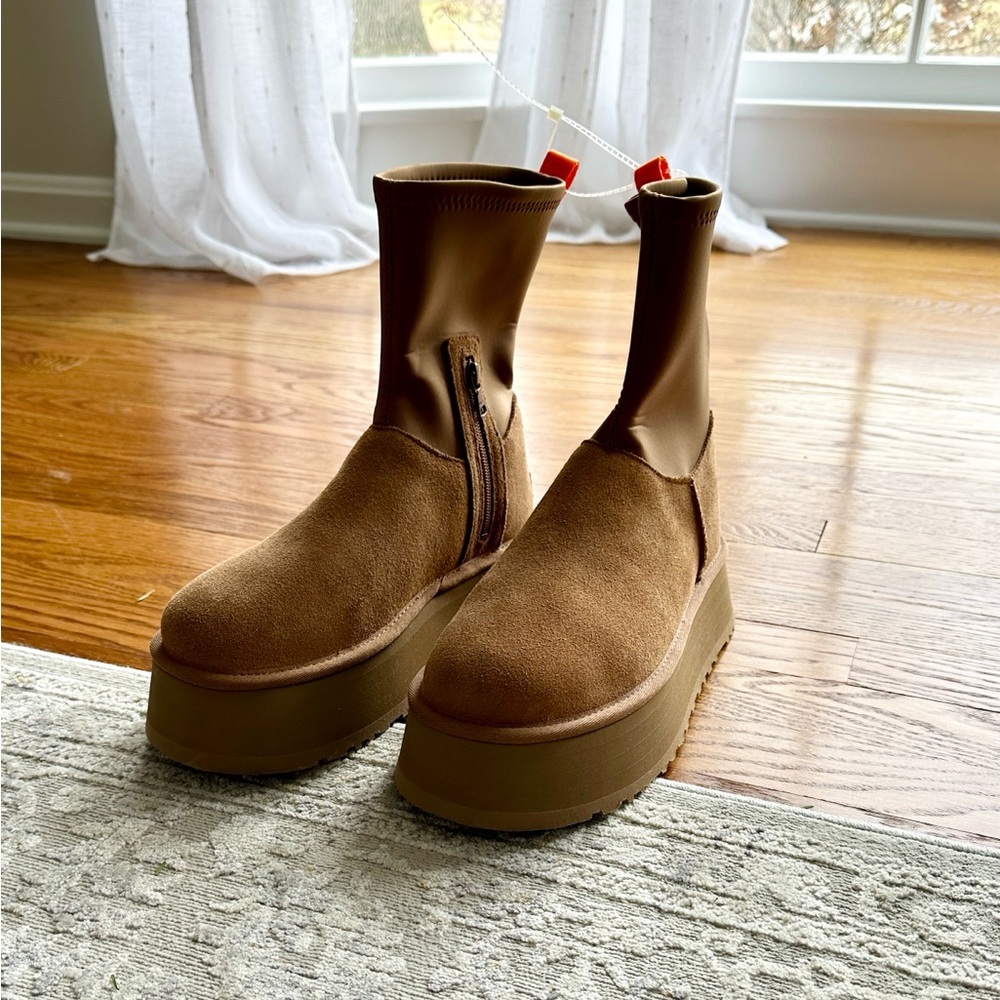 UGG CLASSIC DIPPER BOOTS